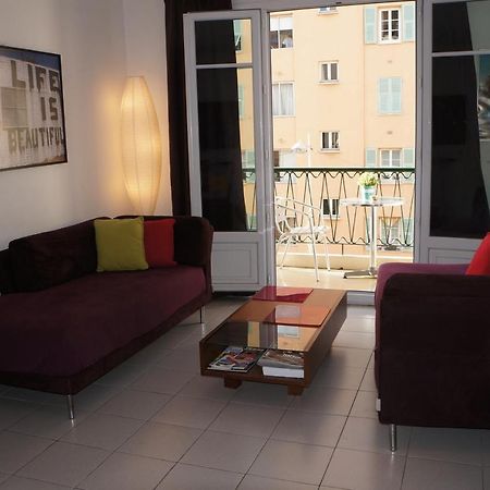 Appartement T3 Climatisé entre mer et centre Niza Exterior foto