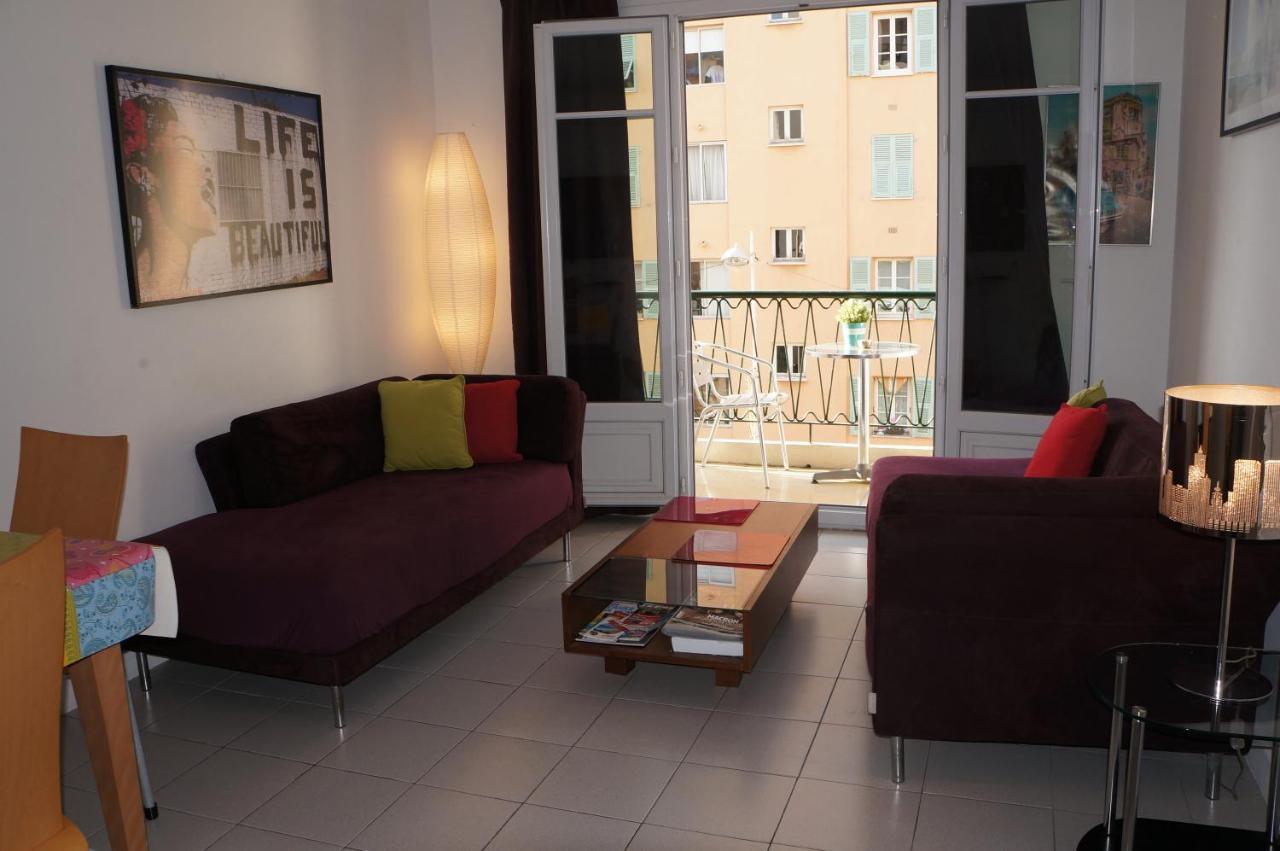 Appartement T3 Climatisé entre mer et centre Niza Exterior foto