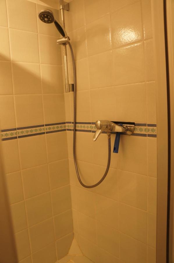 Appartement T3 Climatisé entre mer et centre Niza Exterior foto